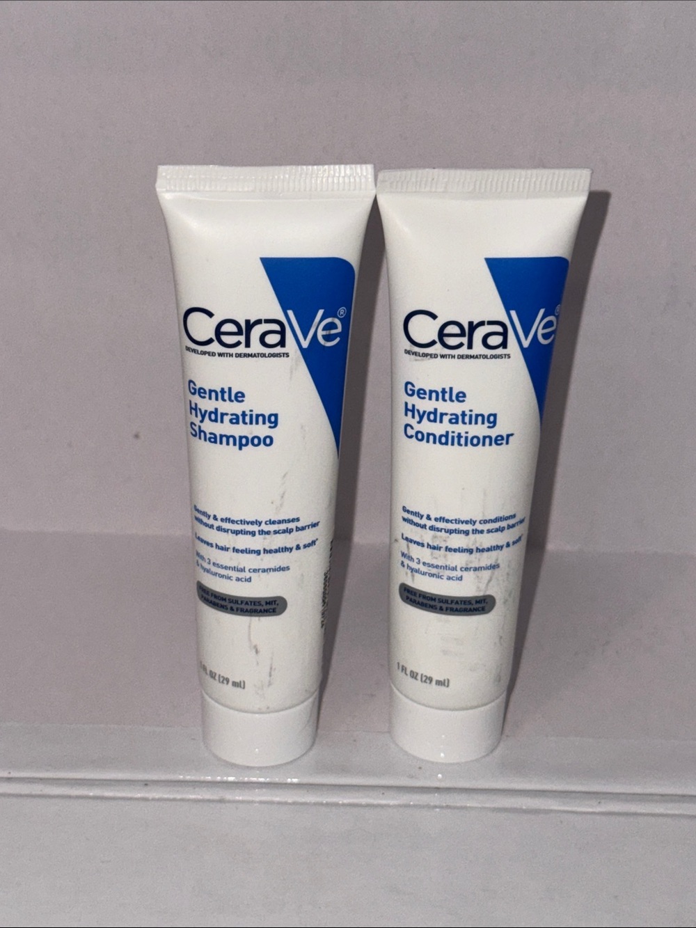 CeraVe Gentle Hydrating Shampoo & Conditioner Duo - White and Blue